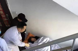 霍尔果斯市病人院后返乡