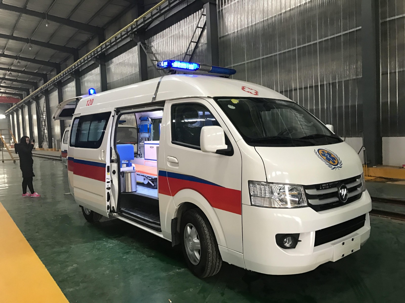 霍尔果斯市救护车转院