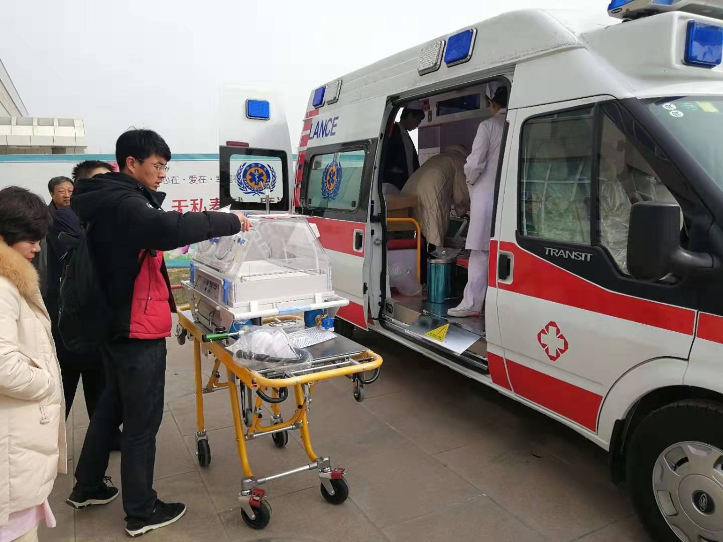 霍尔果斯市救护车转院